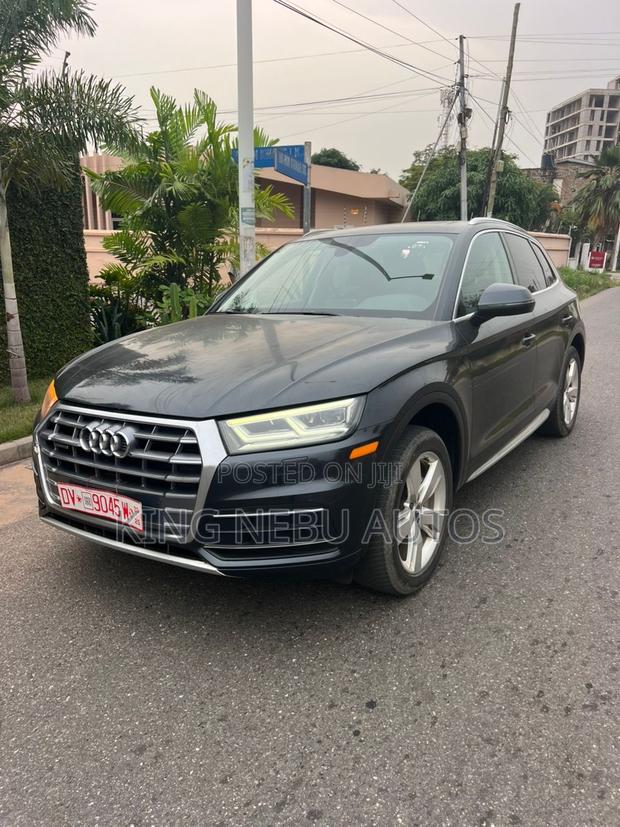Audi Q5 2.0T Premium AWD quattro 2018 Gray