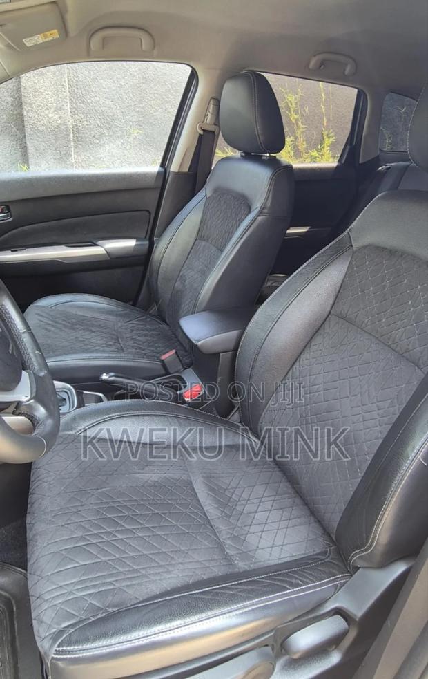 Suzuki Vitara 2022 Gray