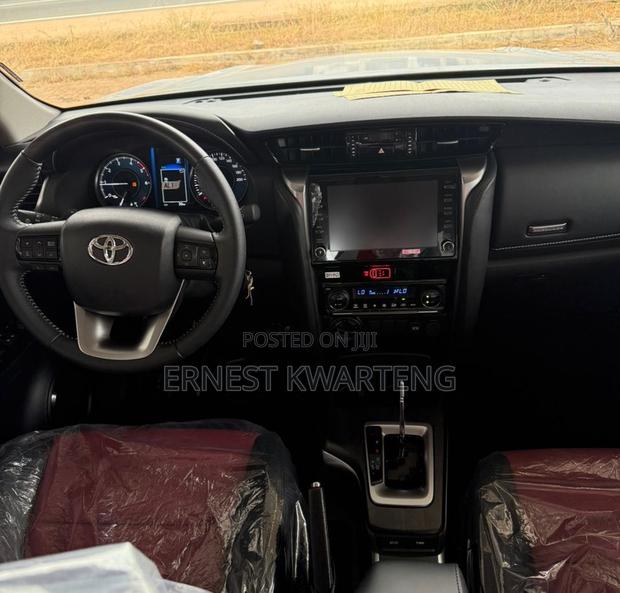 New Toyota Fortuner 2025 Black