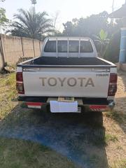 Toyota Hilux 2.7 VVT-i 4X4 SRX 2010 White for sale