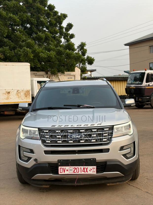 Ford Explorer Limited 4dr SUV (3.5L 6cyl 6A) 2016 Silver