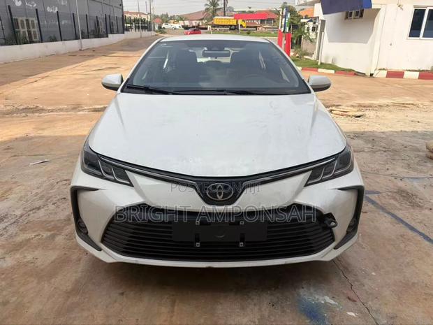New Toyota Corolla 2025 White