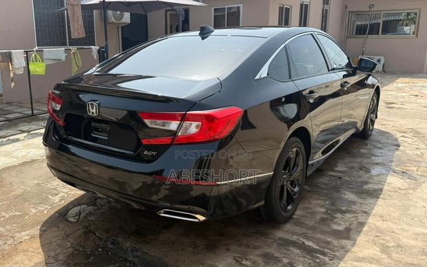 Honda Accord EX-L (2.0L 4cyl Turbo 10A) 2019 Black