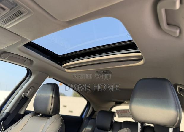 Honda HR-V Touring 2021 Blue
