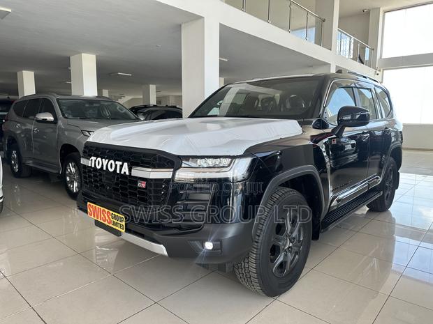 New Toyota Land Cruiser 2024 Black