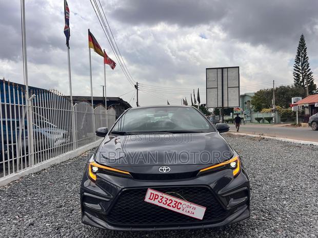 Toyota Corolla SE 2024 Gray