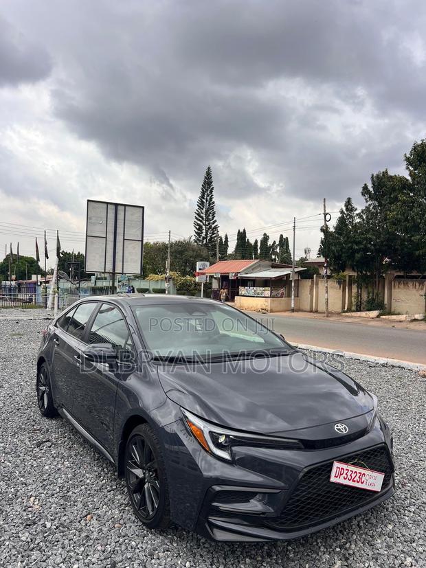 Toyota Corolla SE 2024 Gray