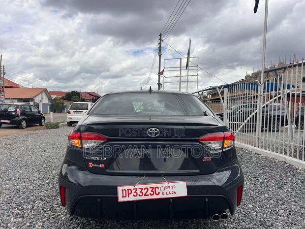 Toyota Corolla SE 2024 Gray