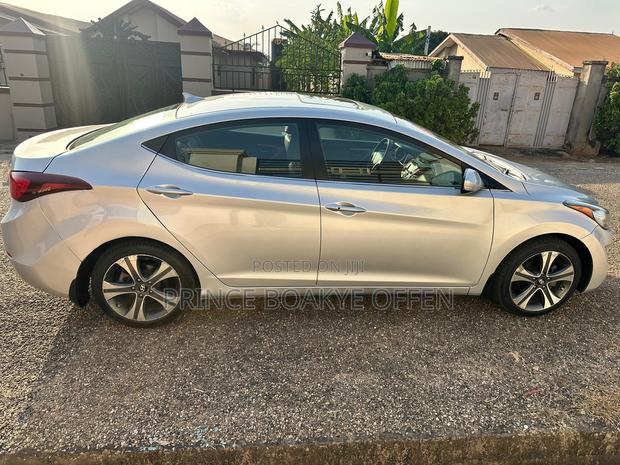 Hyundai Elantra Value Edition Sedan FWD (1.8L 4cyl 6A) 2016 Gray