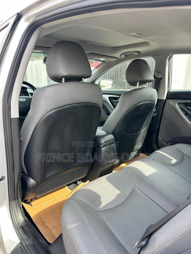 Hyundai Elantra Value Edition Sedan FWD (1.8L 4cyl 6A) 2016 Gray