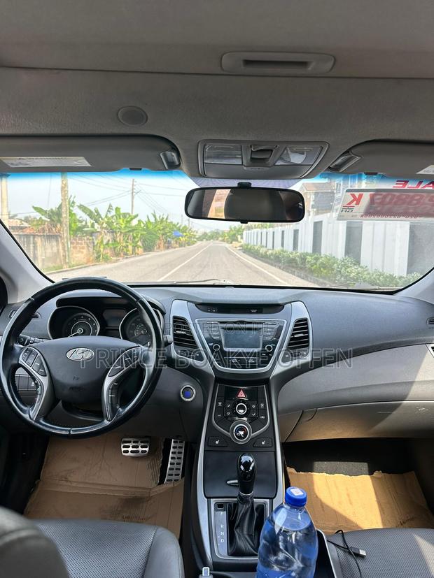 Hyundai Elantra Value Edition Sedan FWD (1.8L 4cyl 6A) 2016 Gray