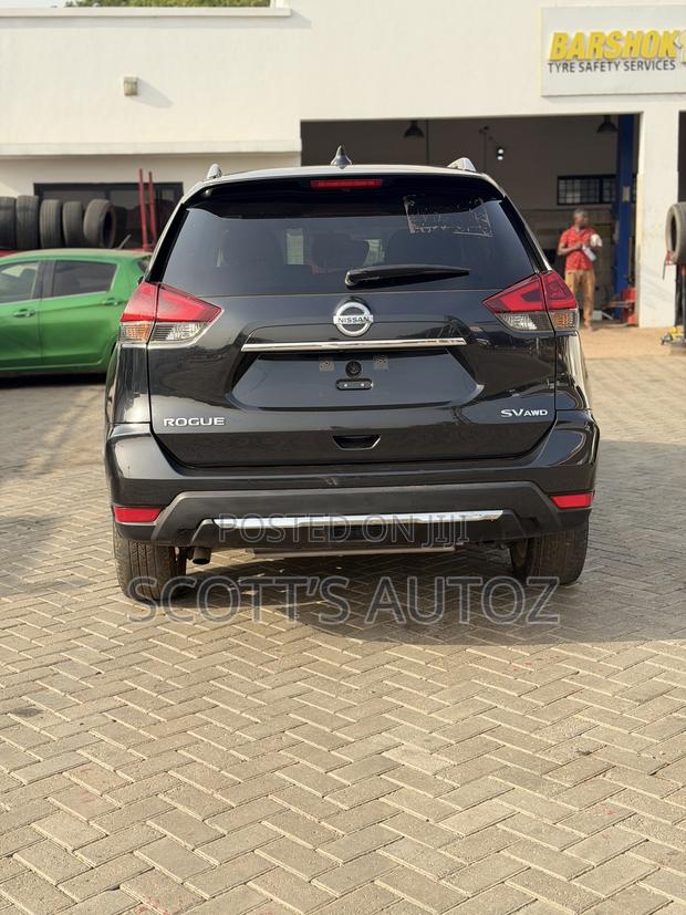 Nissan Rogue SV AWD 2018 Black