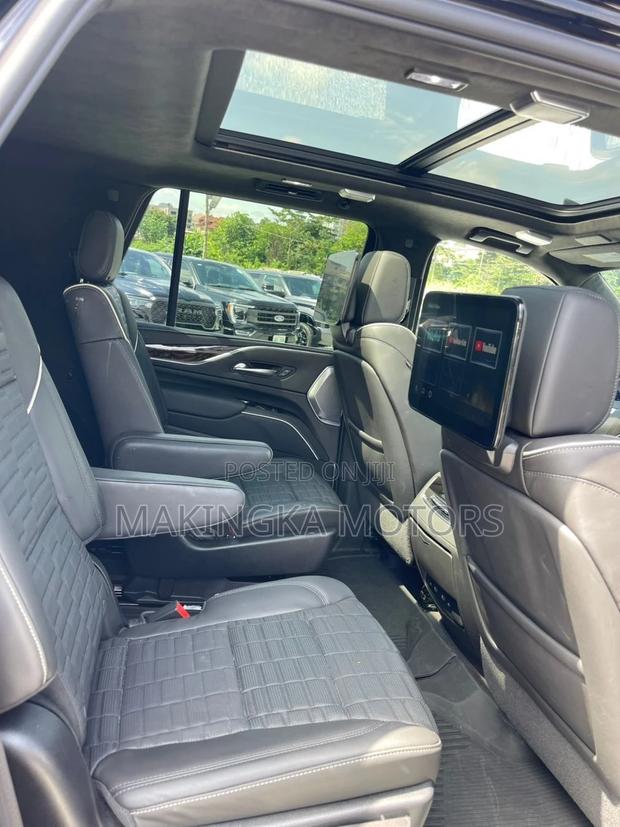 Cadillac Escalade Premium Luxury Platinum 2024 Black