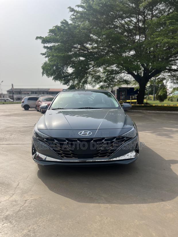 Hyundai Elantra 2021 Gray