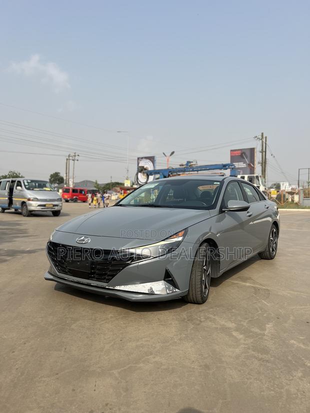 Hyundai Elantra 2021 Gray