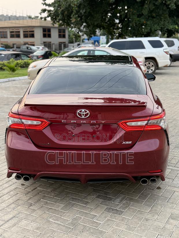 Toyota Camry XSE FWD (2.5L 4cyl 8AM) 2018 Red