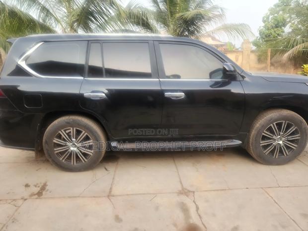 Lexus LX 570 AWD 2013 Black