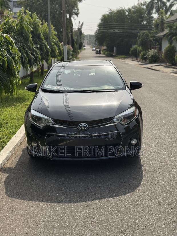 Toyota Corolla S w/Special Edition Pkg (1.8L 4cyl CVT) 2016 Black