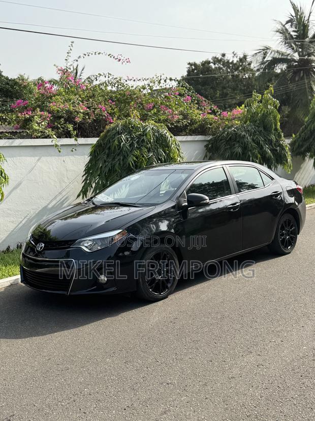 Toyota Corolla S w/Special Edition Pkg (1.8L 4cyl CVT) 2016 Black