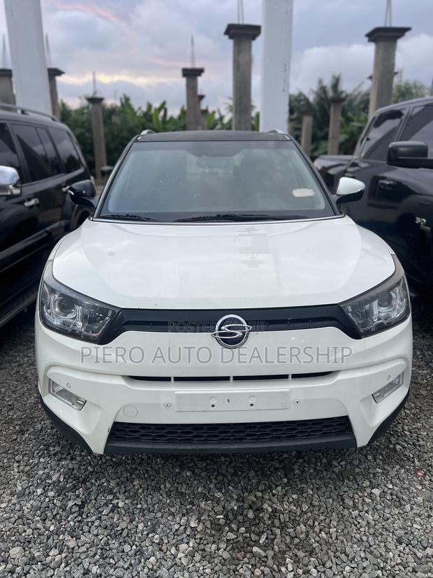 SsangYong Kyron 2017 White