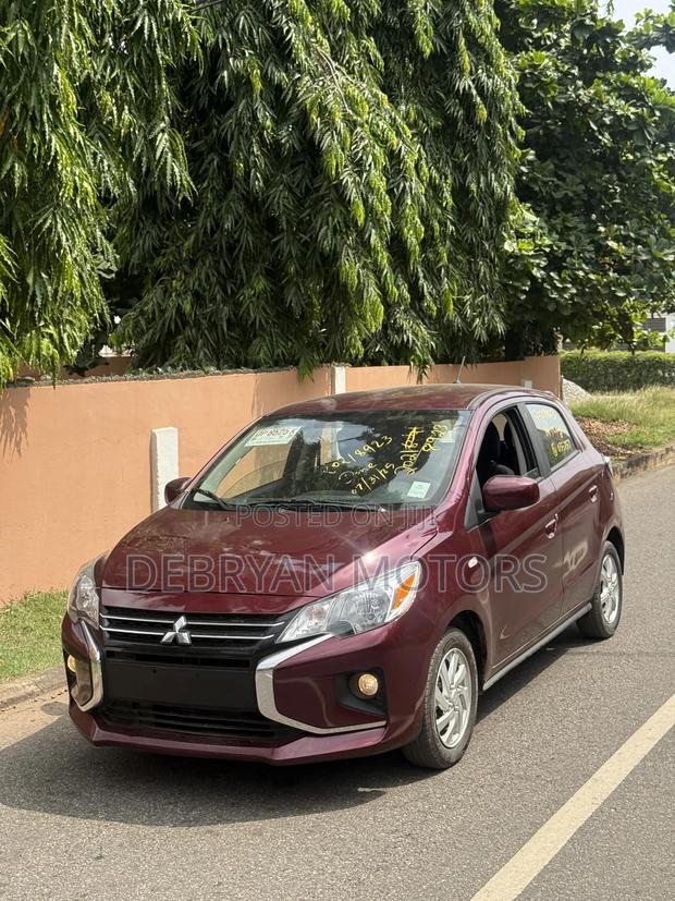 Mitsubishi Mirage ES 2024 Burgundy