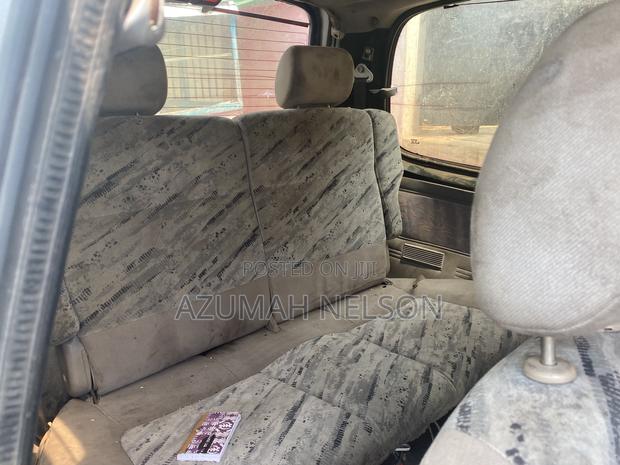 Nissan Serena 2000 Gray
