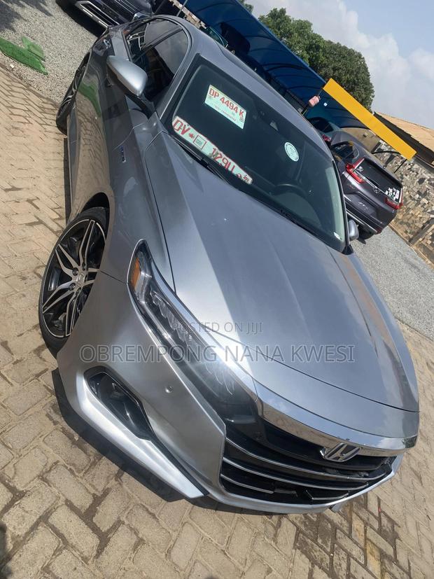 Honda Accord Touring 2.0T 2022 Silver