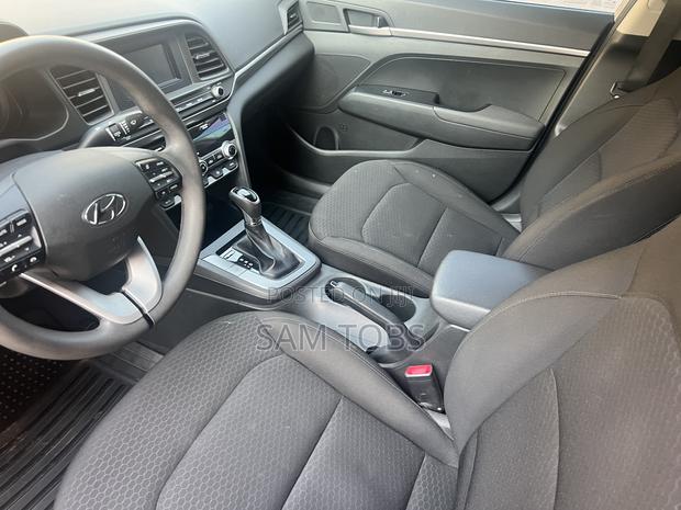Hyundai Elantra SE 2020 Silver