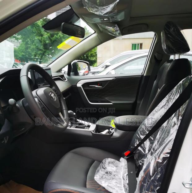 New Toyota RAV4 2025 White