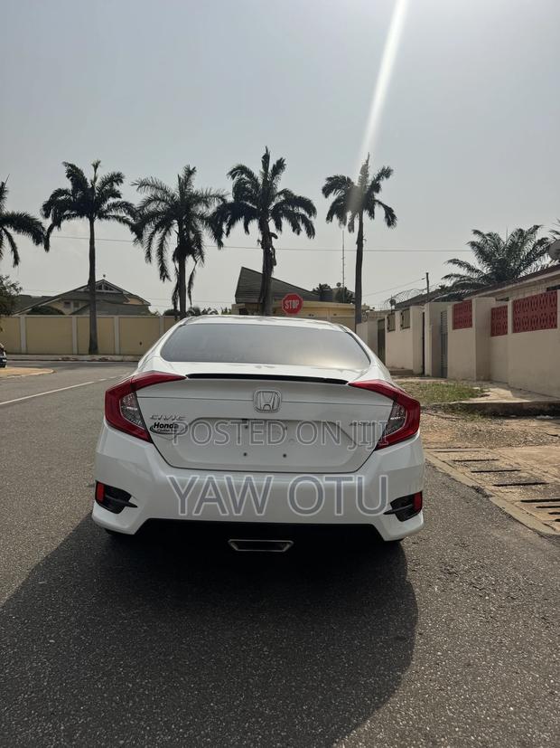 Honda Civic EX Sedan 2020 White