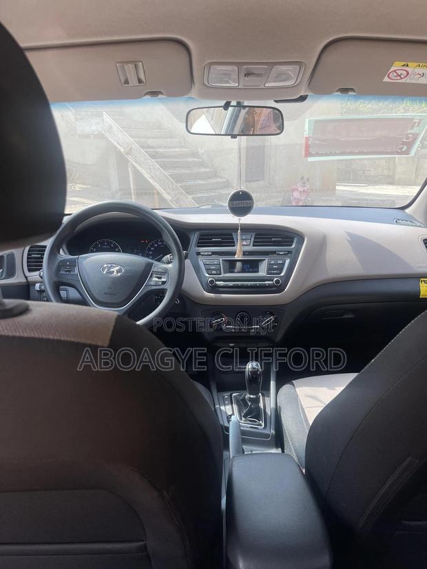 Hyundai i20 1.4 Dual VTVT Petrol (AT) 2016 White