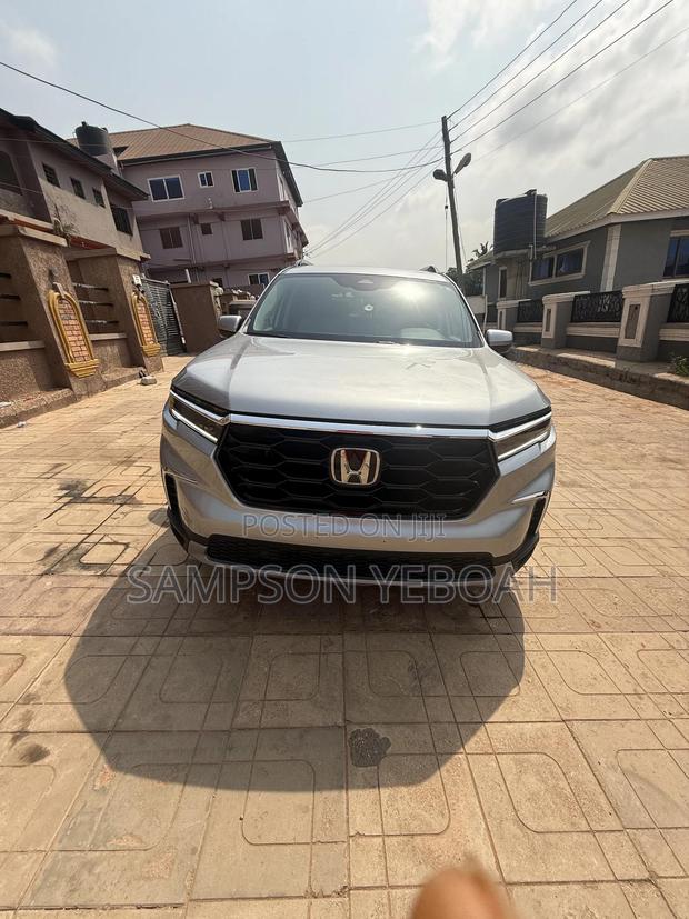 New Honda Pilot Touring AWD 2025 Silver