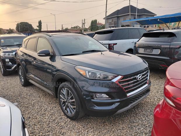 Hyundai Tucson Limited 2021 Gray