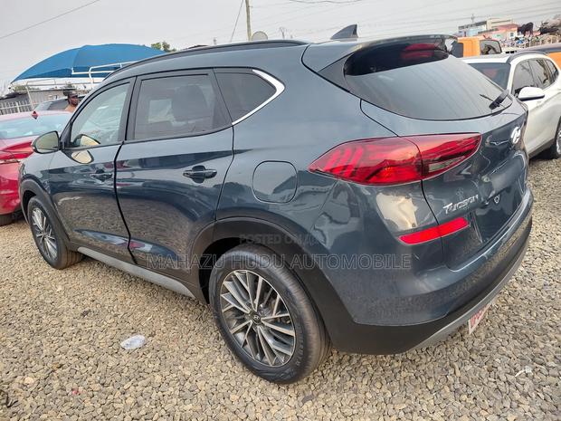 Hyundai Tucson Limited 2021 Gray