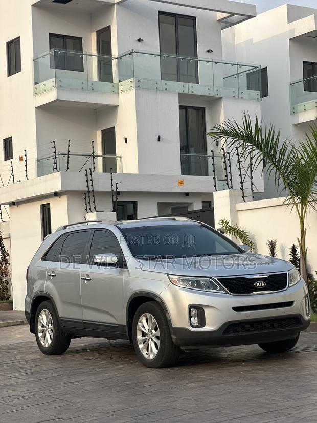 Kia Sorento LX 4dr SUV (2.4L 4cyl 6A) 2014 Silver