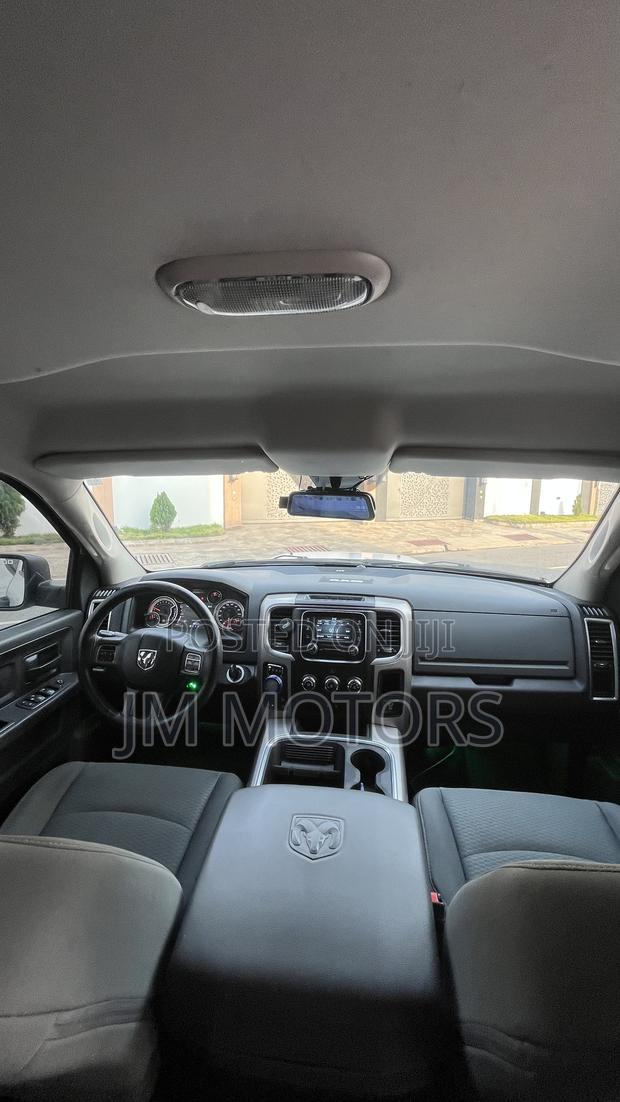 Dodge RAM 1500 3.6 Petrol AWD 2017 White