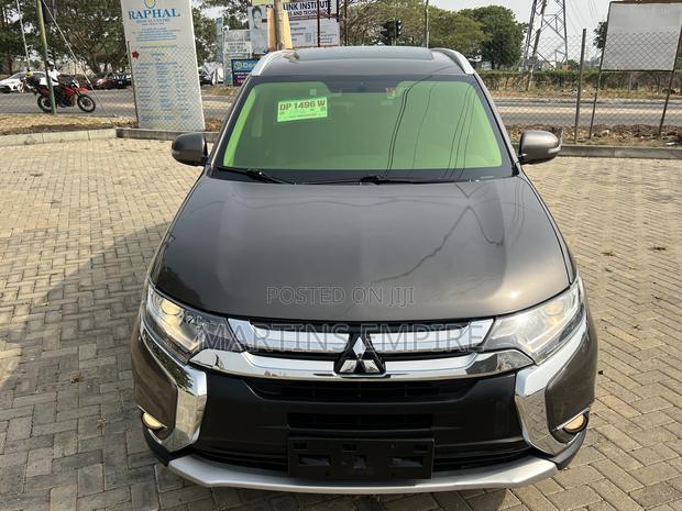 Mitsubishi Outlander SEL AWC 2018 Gray