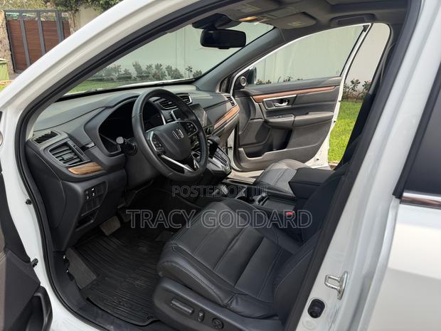 Honda CR-V Touring AWD 2019 White