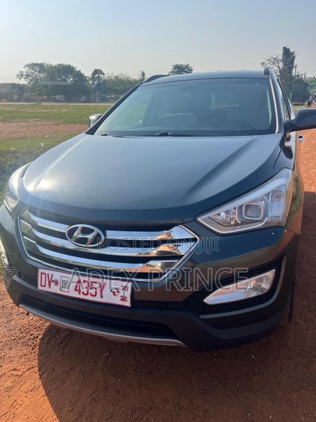 Hyundai Santa Fe 2014 Gray