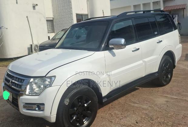 Mitsubishi Pajero Exceed 2017 White