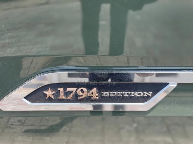 Toyota Tundra 1794 Edition CrewMax 5.5' Bed 2023 Green