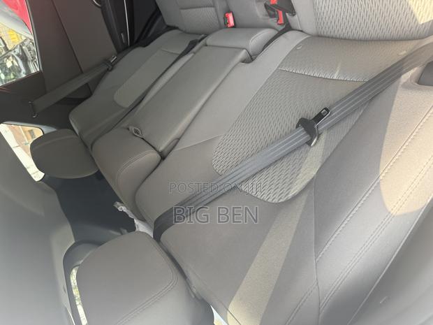 Hyundai Santa Fe SE AWD 2018 White