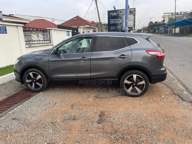 Nissan Qashqai 2015 Gray