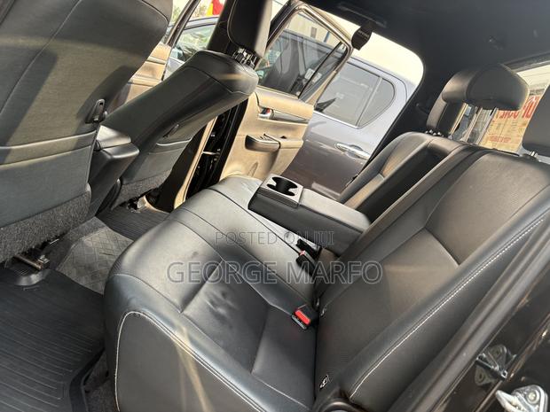 Toyota Hilux 2020 Black