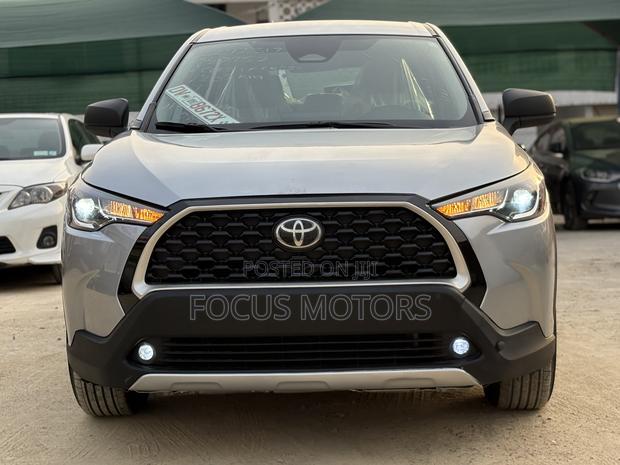 Toyota Corolla Cross 2024 Silver