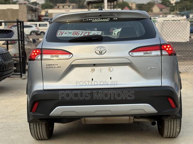 Toyota Corolla Cross 2024 Silver