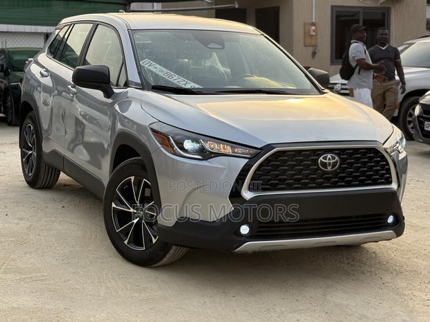 Toyota Corolla Cross 2024 Silver