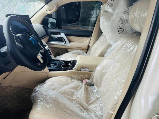Toyota Land Cruiser 4.5 V8 GXR 2015 White