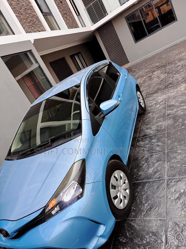 Toyota Vitz 1.3 FWD 5dr 2015 Blue