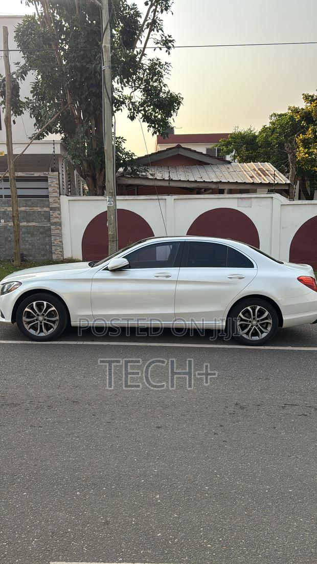 Mercedes-Benz C300 2016 White